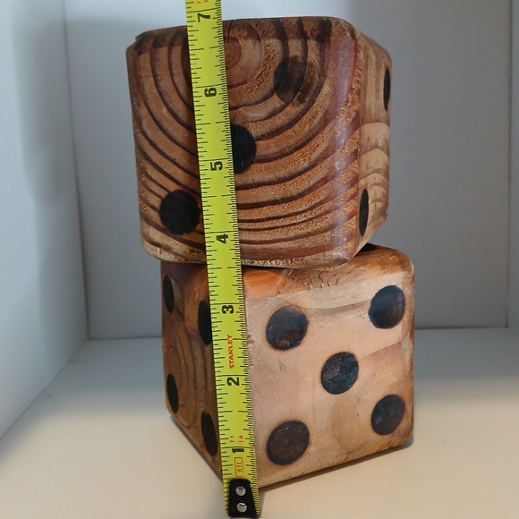 Pair Wooden Vtg‎ Folk Art Dice - Picture 3 of 6